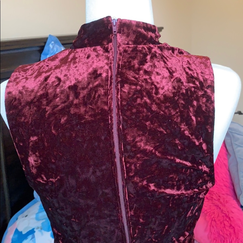 Dress - Picture 5 of 7